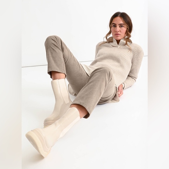 ASH Women's Leather Cream Beige Platform Combat Chelsea Boots Size 39 US 9 NWT - Picture 7 of 10